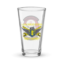 Load image into Gallery viewer, HHT Trp 4-6 Air Cav Pint Glass
